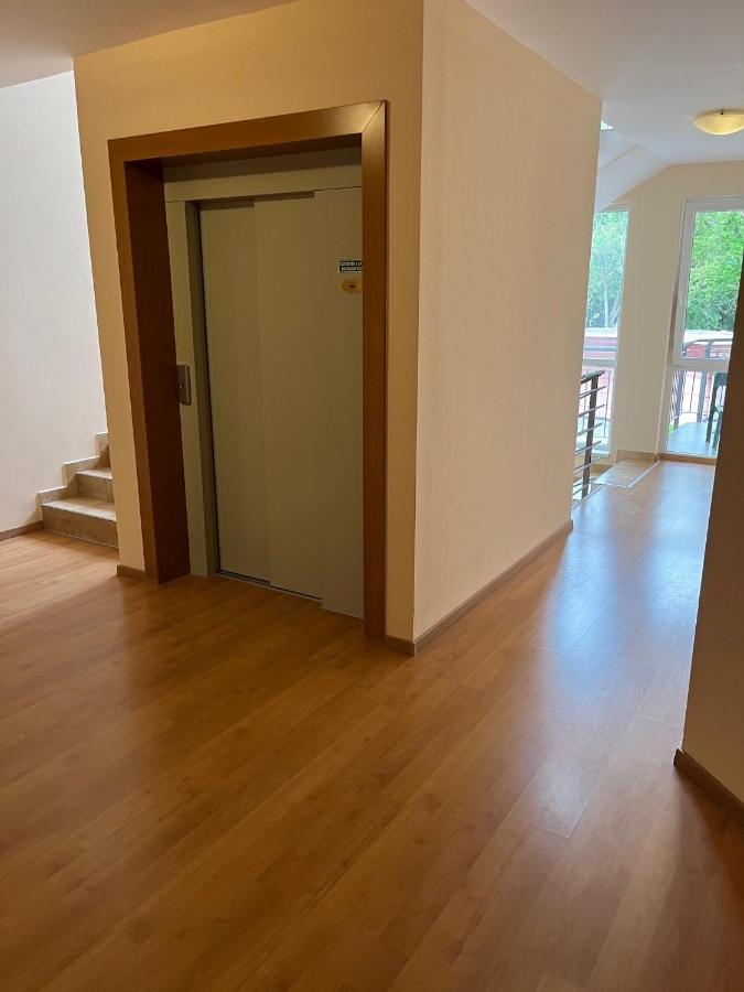Brookforest Apartman Hajdúszoboszló Eksteriør bilde