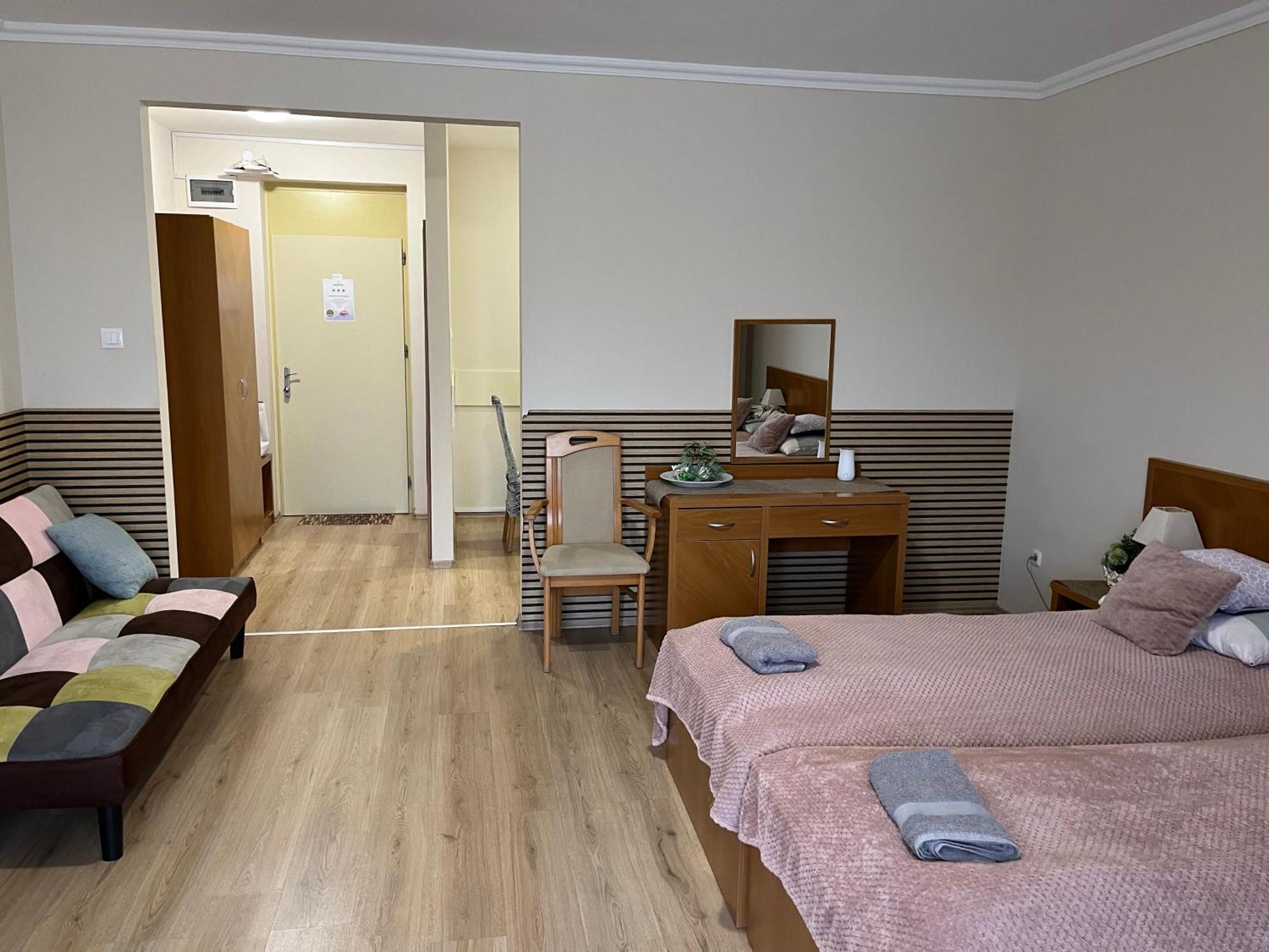 Brookforest Apartman Hajdúszoboszló Eksteriør bilde